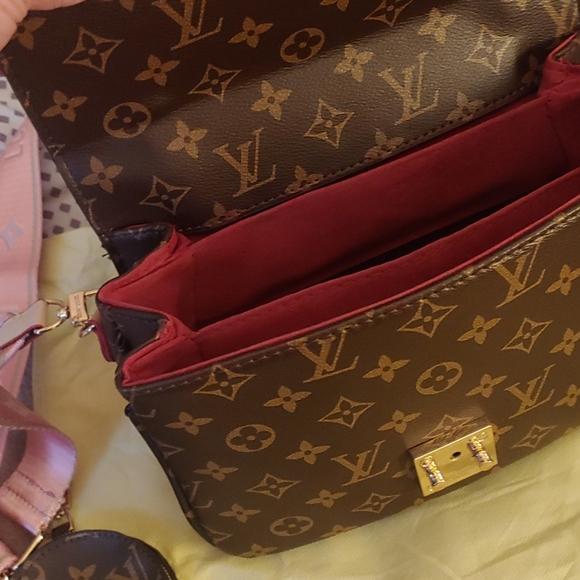 Purse - Picture 4 of 4